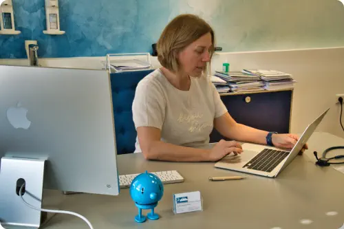 Simone_van_de_Loo-Büro